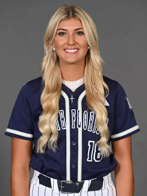 Skylar Stockie headshot