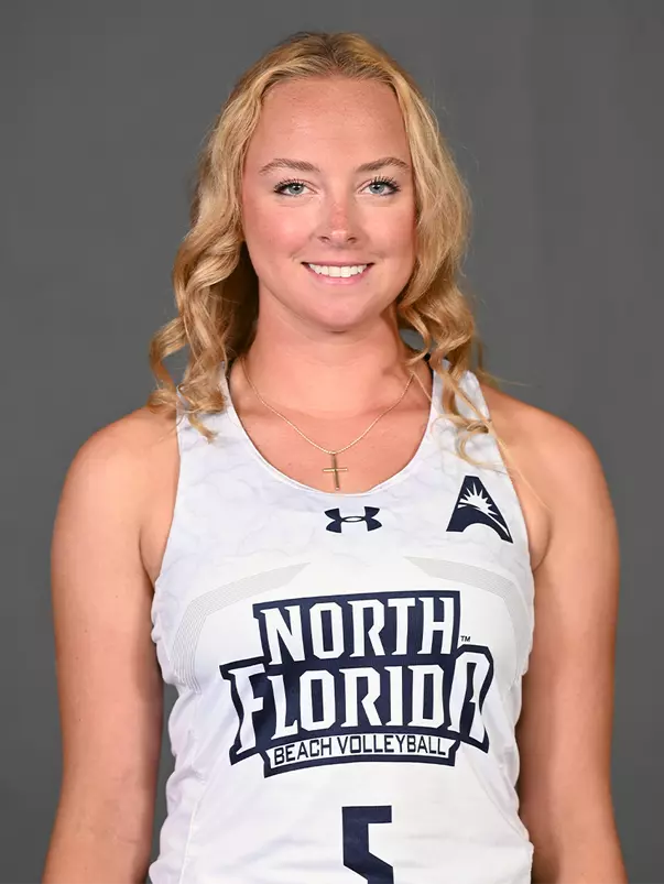 Mikayla Benanti headshot