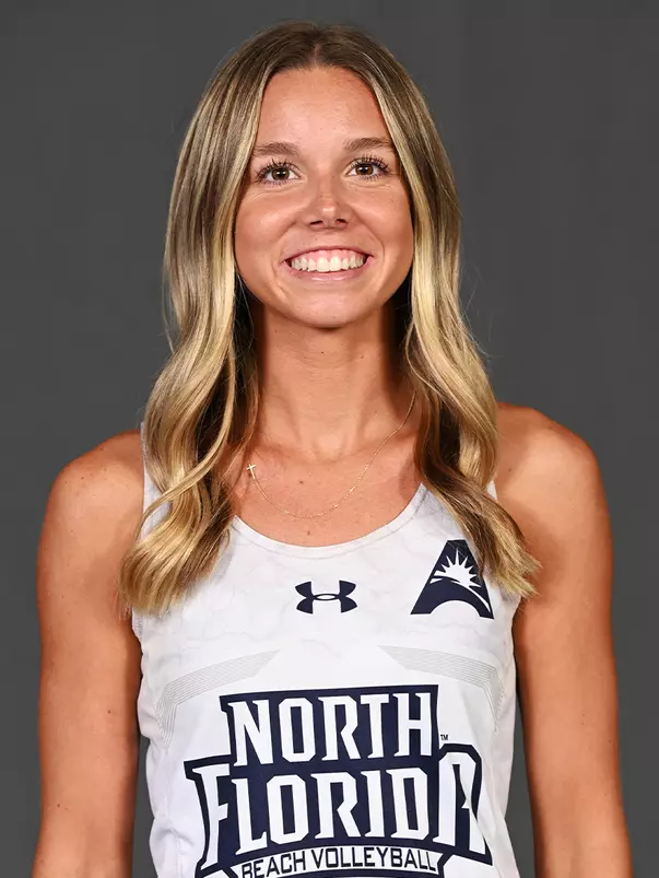 Madison Espy headshot