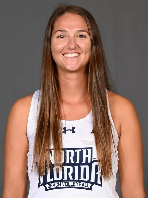 Emily Guenter headshot