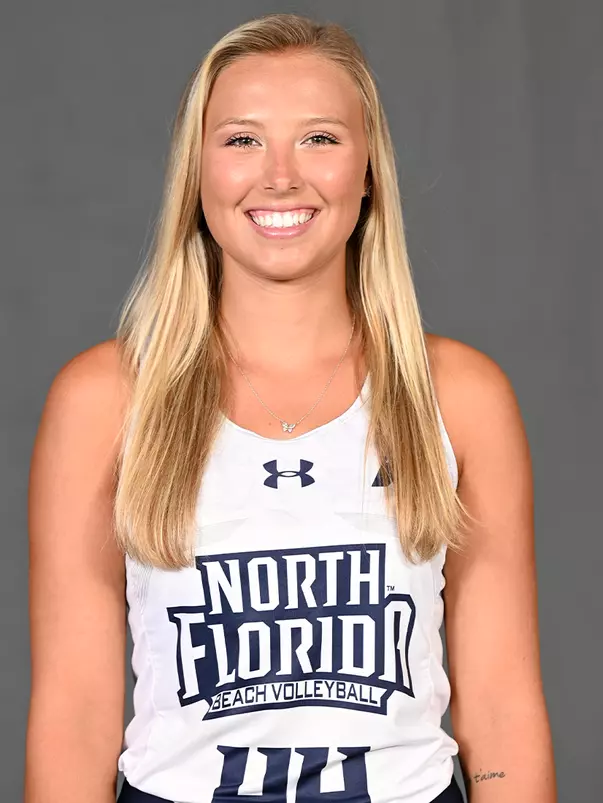 Anna Mallory headshot