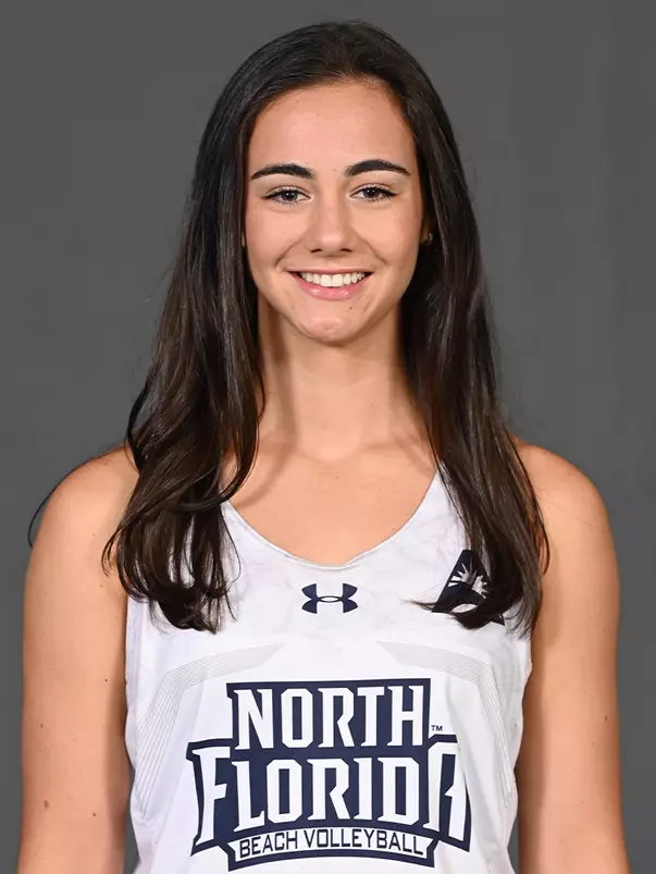 Kelly McConekey headshot