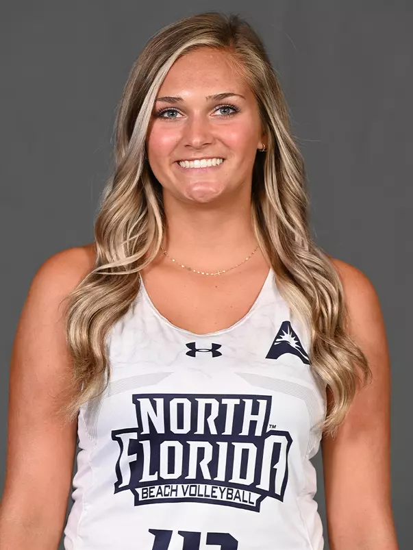 Mackenzie Murphy headshot