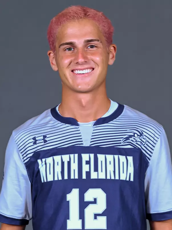 Luke Barforosh headshot