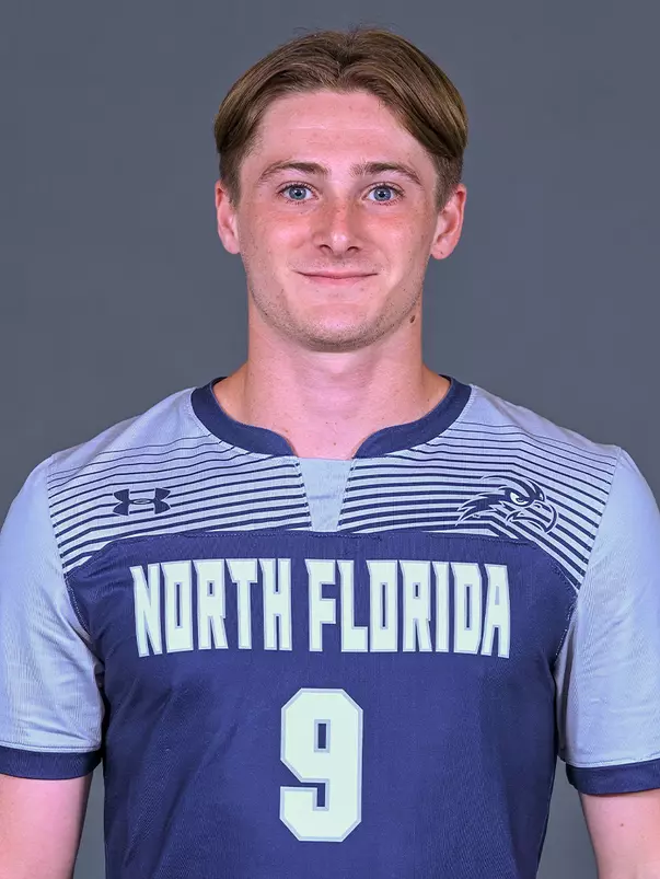 Charlie Betts headshot