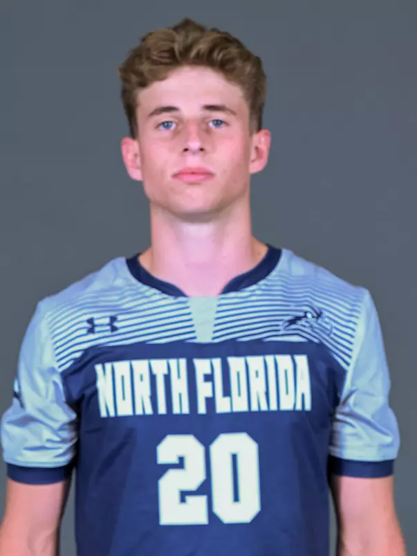 Braden Masker headshot