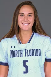 Mia Sadler headshot