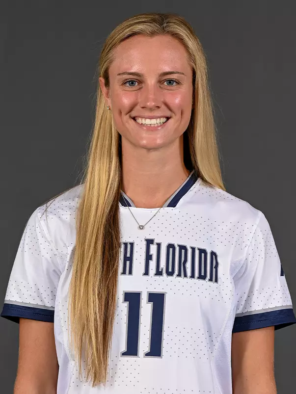 Hannah Farmer headshot