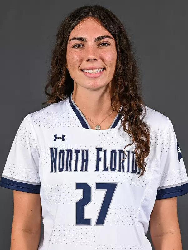 Ashlyn Freshwater headshot