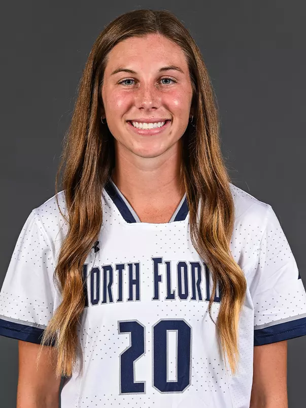 Amanda Hartmann headshot