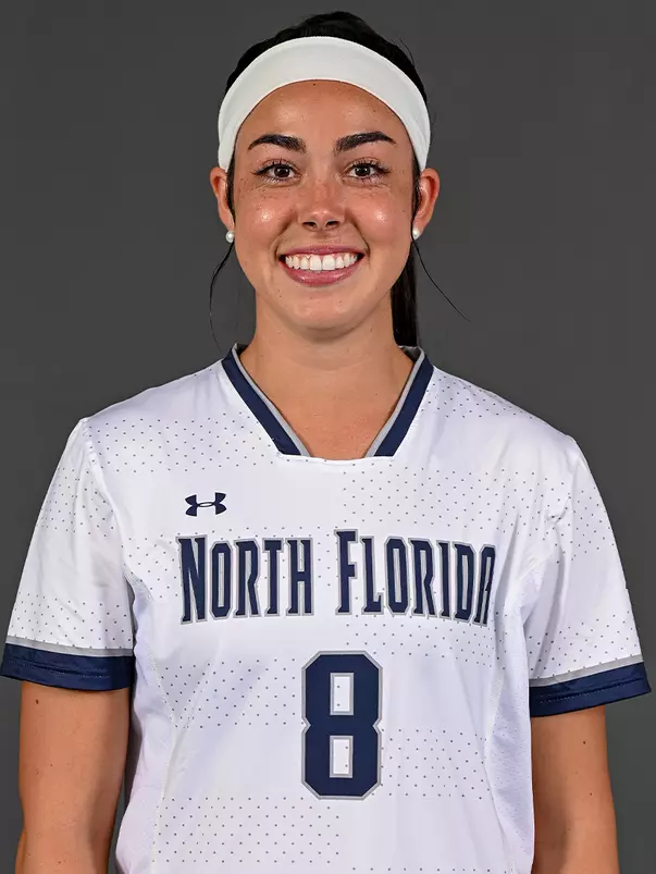 Ariana Munoz headshot