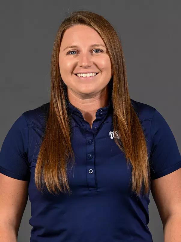 Hannah Ogle headshot