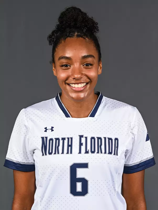 Allyna Thurston headshot