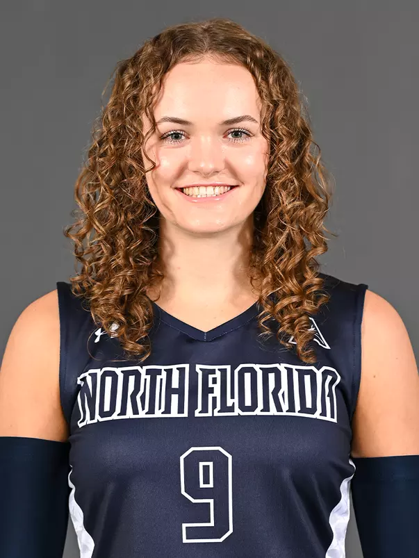 Anna Butler headshot