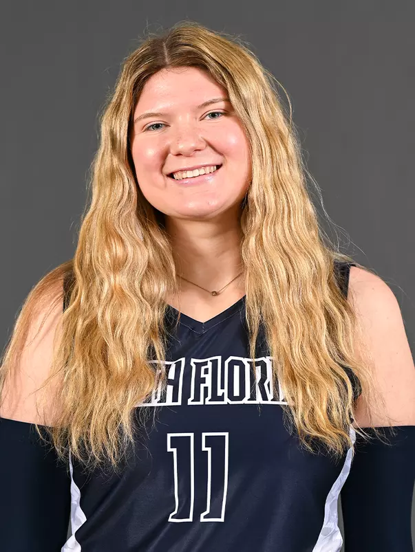 Savannah Cook headshot