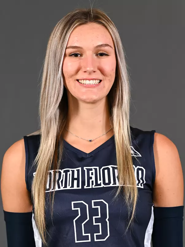 Kierstyn McFall headshot