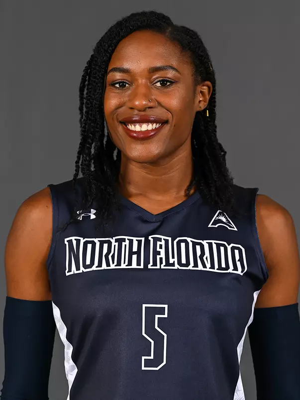 Mahalia White headshot