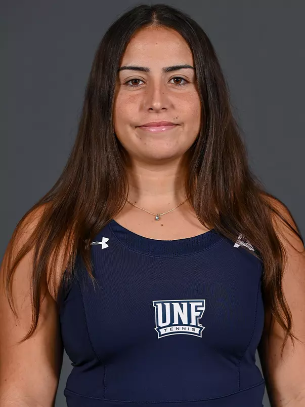 Ana Paula Melilo headshot 2022