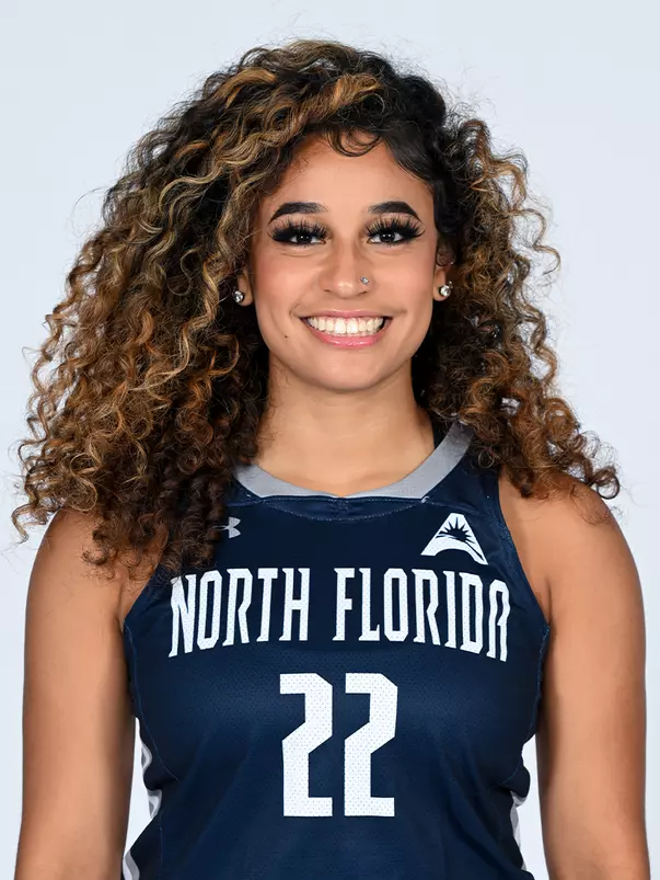 Lyric Swann headshot 2023