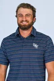 Davis Lee headshot 2023