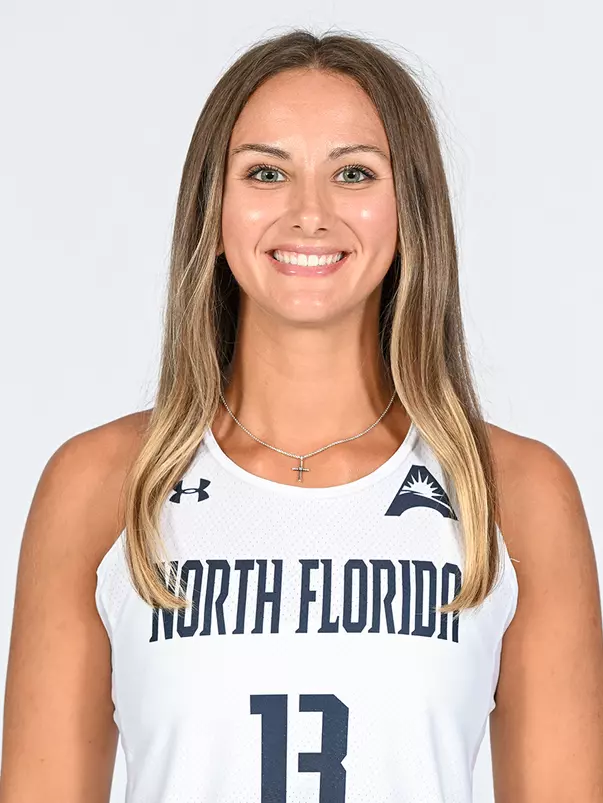 hallie phelan headshot '24