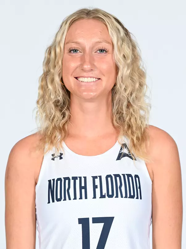 Andrea dietz headshot '24