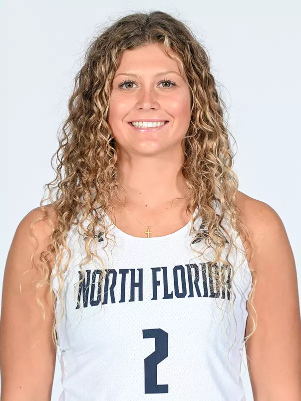 Katie camp headshot '24