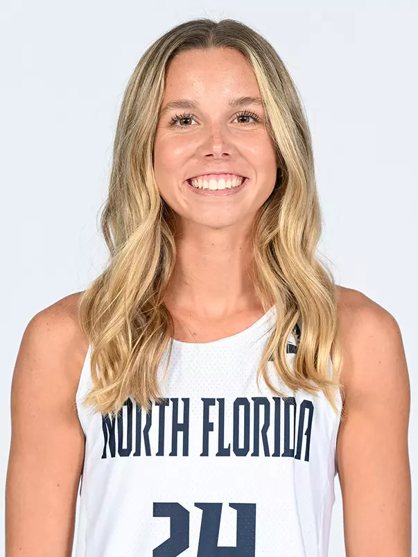 Madison espy headshot '24