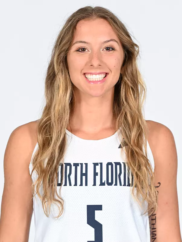 Taylor pierce headshot '24