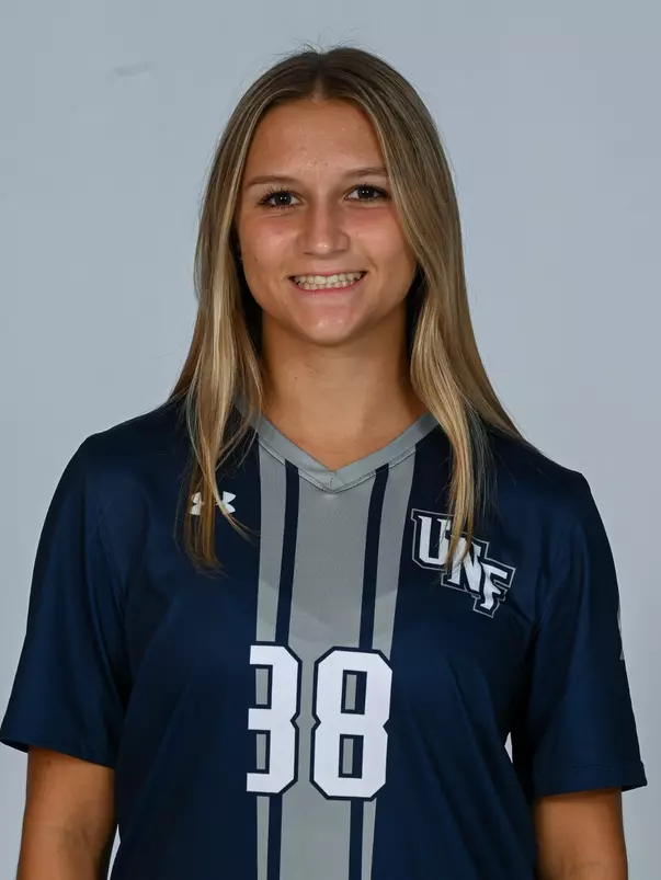 Courtney Allen headshot 2023