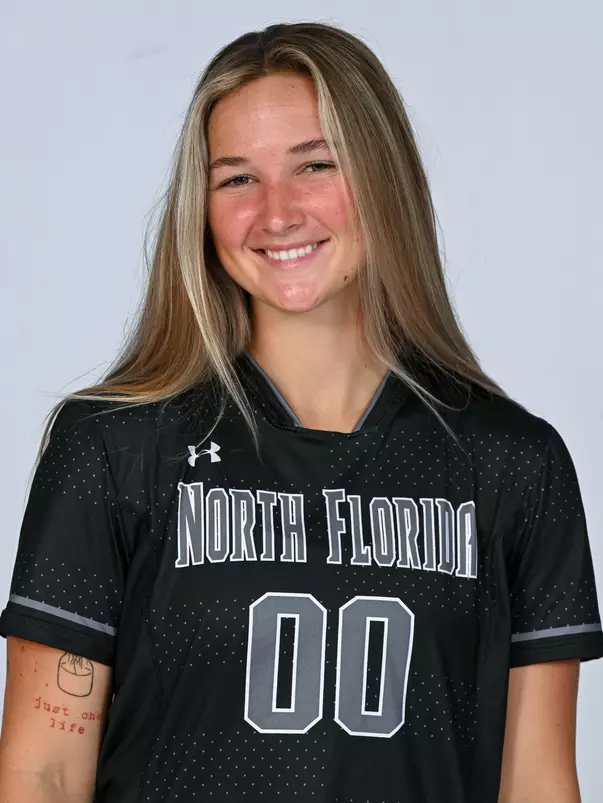 Sarah Barrentine headshot 2023