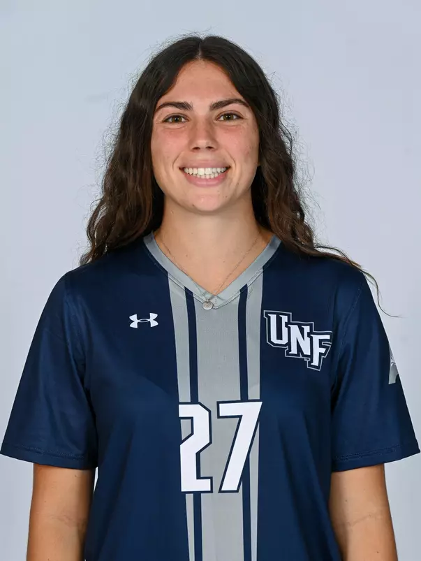 Ashley Freshwater headshot 2023