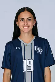 Erin Jones headshot 2023