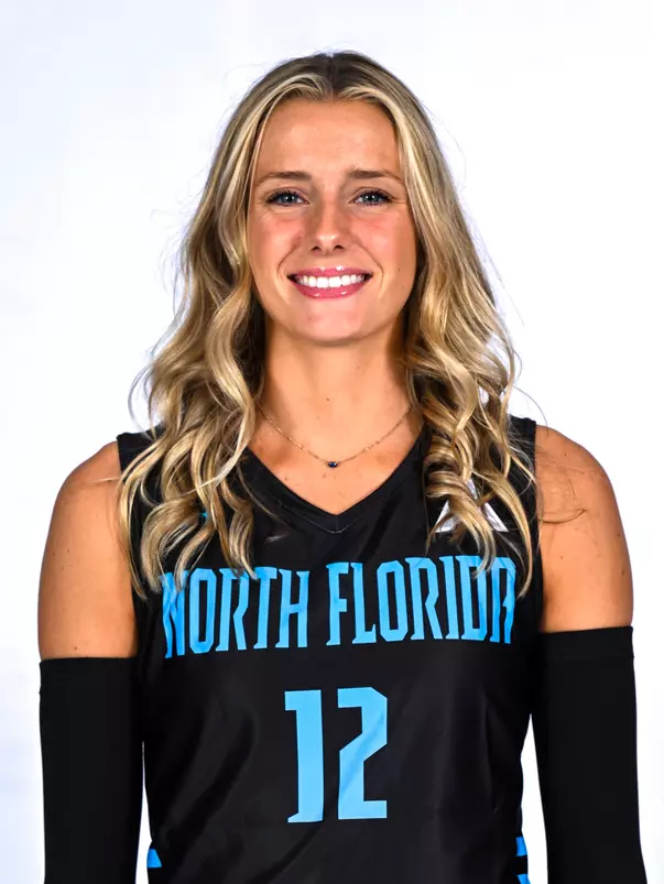 Amy Burkhardt headshot 2023