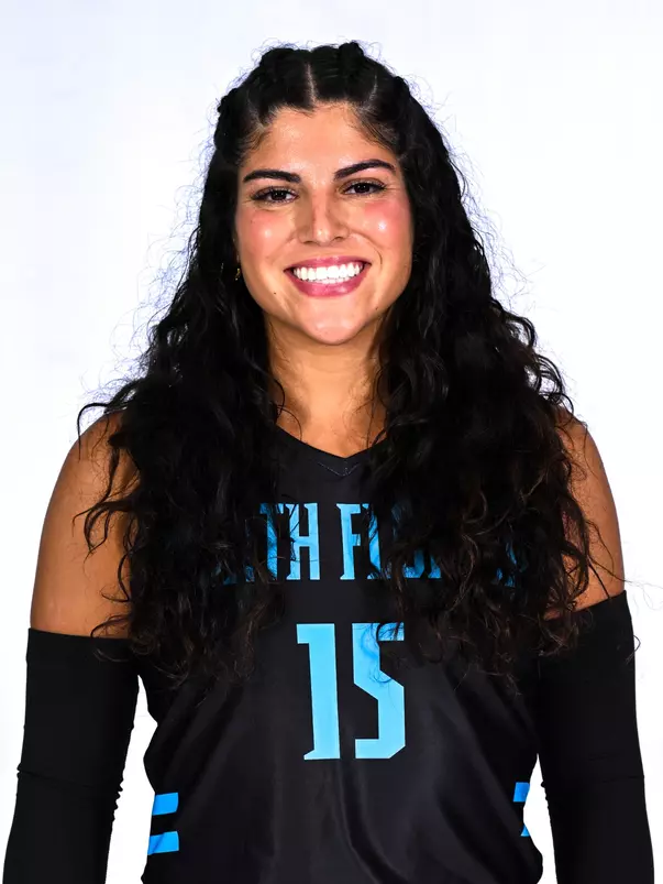 Kelly Negron headshot 2023