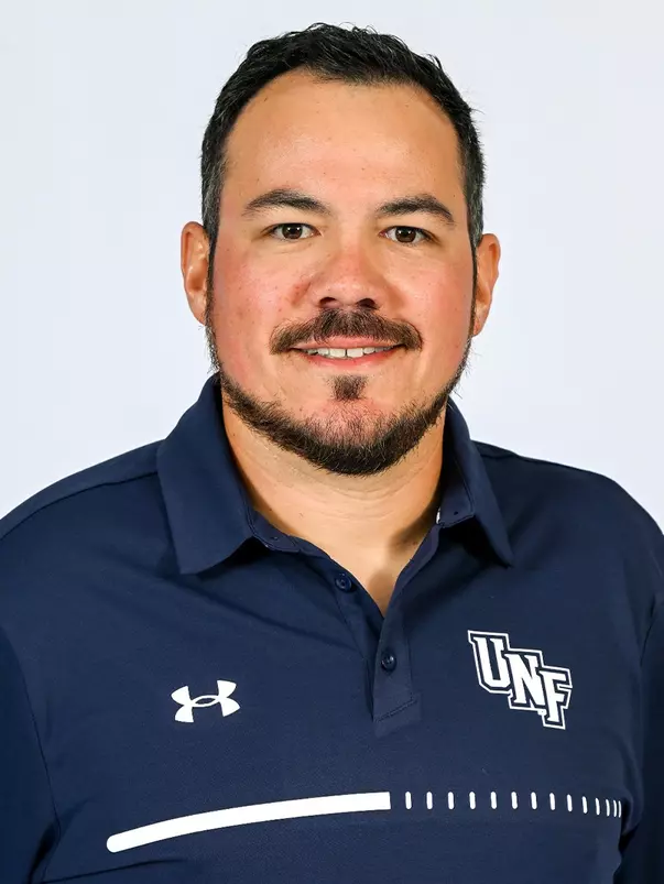 Mario Hernandez headshot 2