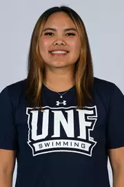 Ella Chang Headshot 2023