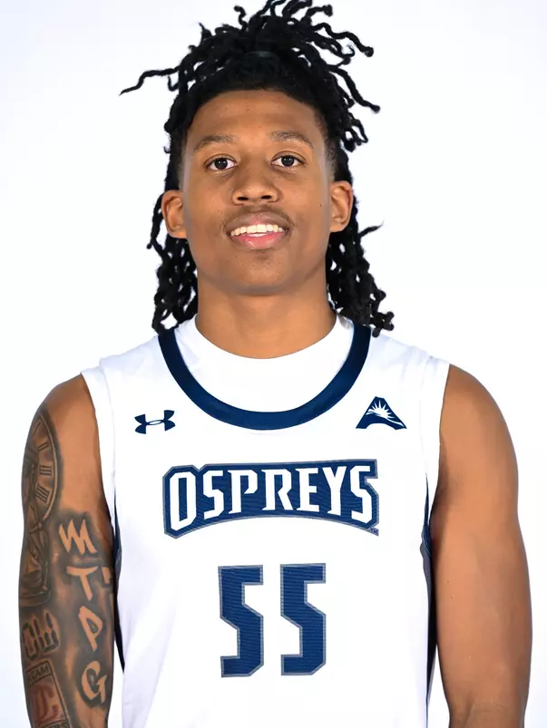 Ametri Moss headshot