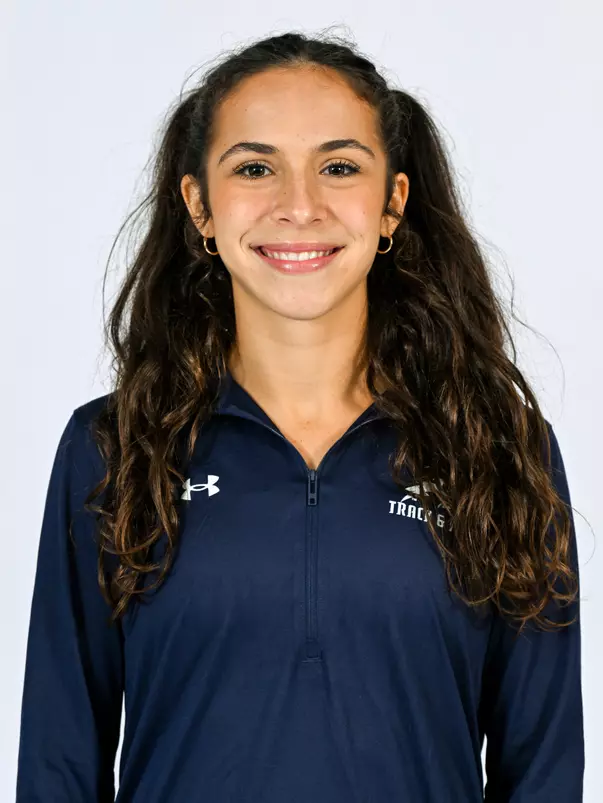 Ella Chandler headshot