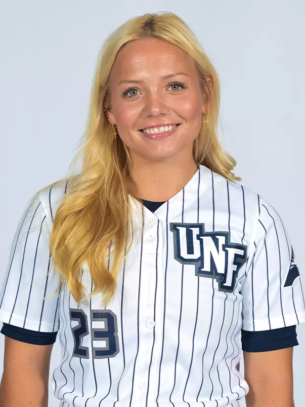 Amanda Aardema headshot