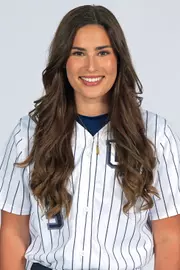 Chloe Culp headshot
