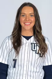 Lauren Brock headshot
