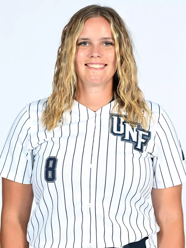 Allison Benning headshot