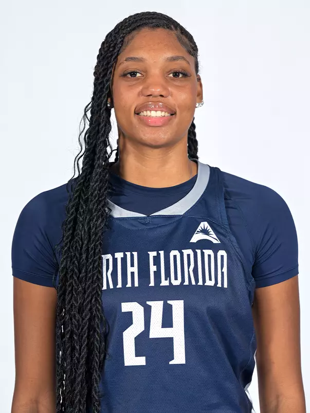 Jasmynne Gibson headshot