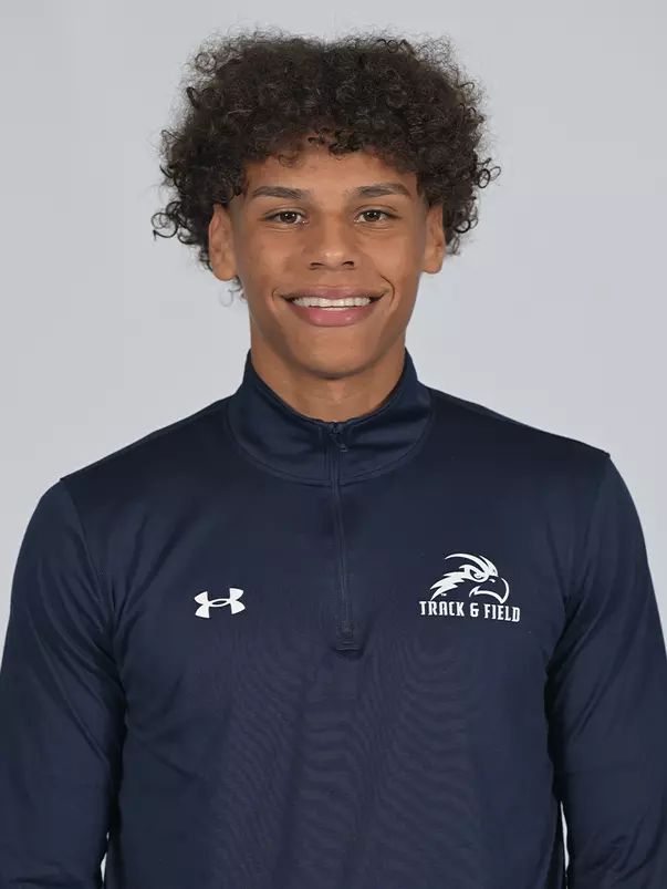 Rey Hernandez headshot