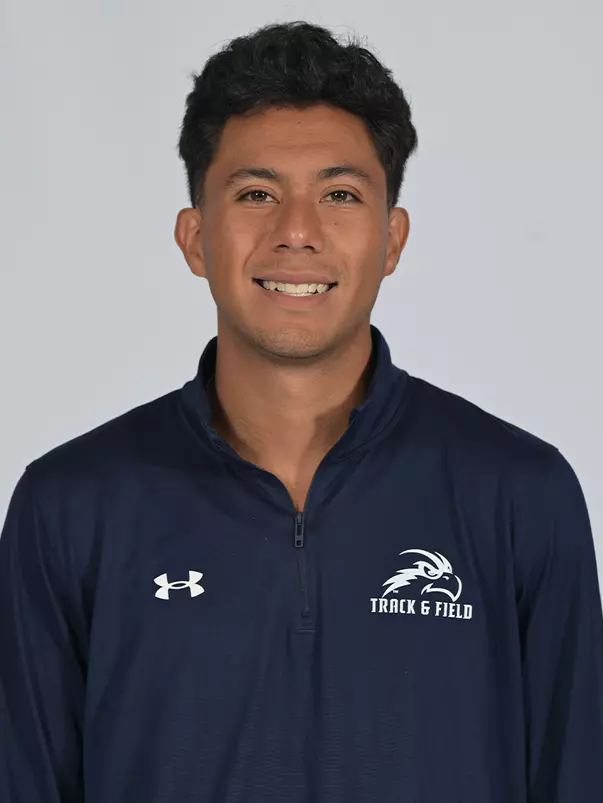 Robert Pedroza headshot