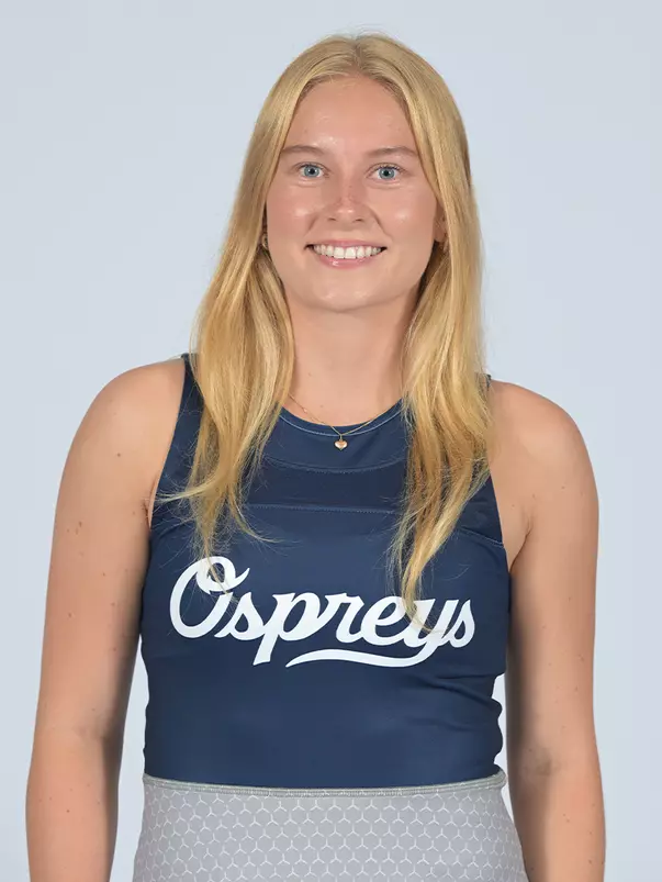 Jasmin Makela headshot