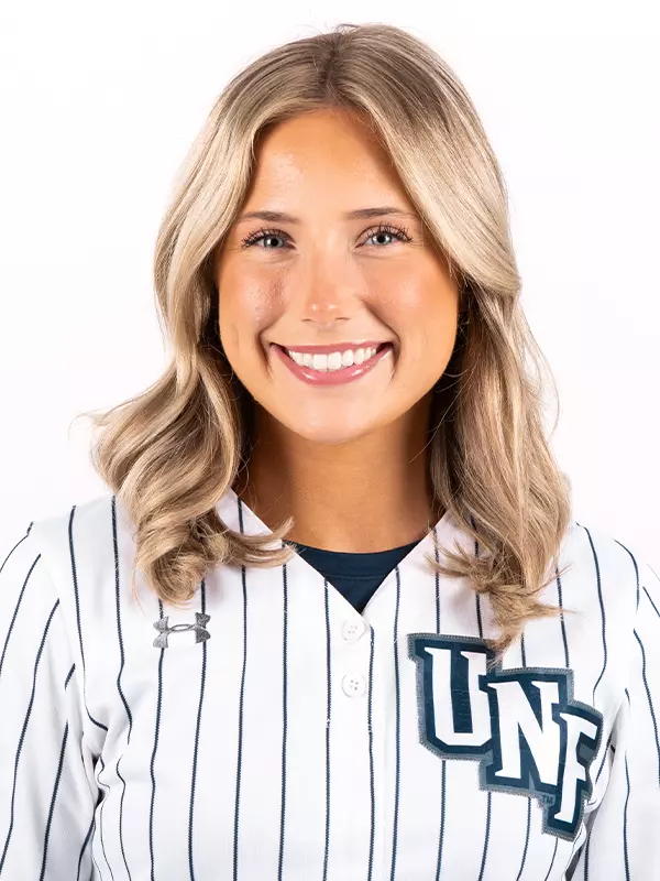 2026 Softball Headshot - Kalyn McCarthy