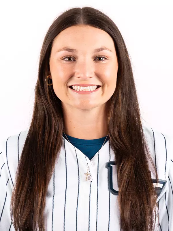 2026 Softball Headshot - Reese Green