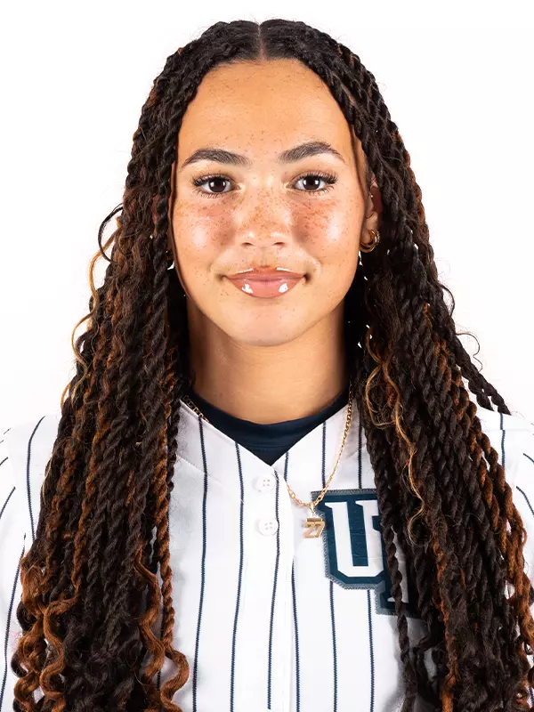 2026 Softball Headshot - Hannah Davila